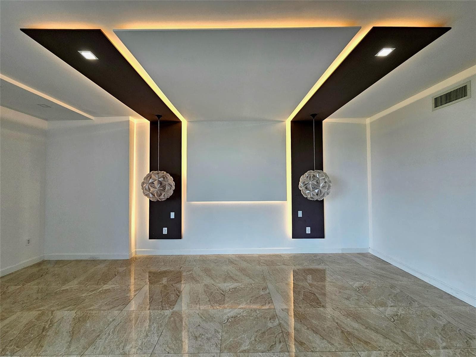 17301 Biscayne Boulevard # 406, North Miami Beach FL 33160 — 13