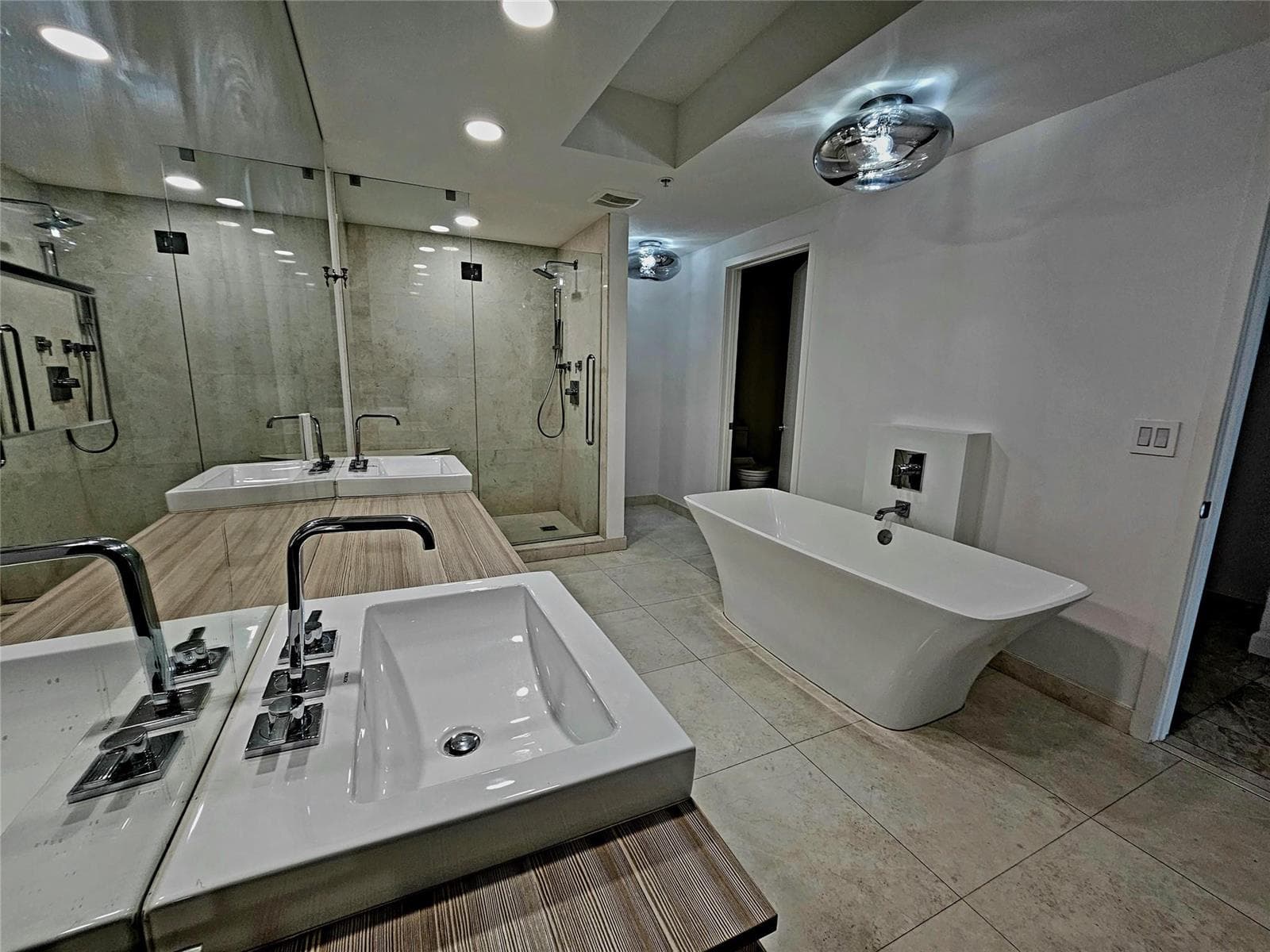17301 Biscayne Boulevard # 406, North Miami Beach FL 33160 — 17
