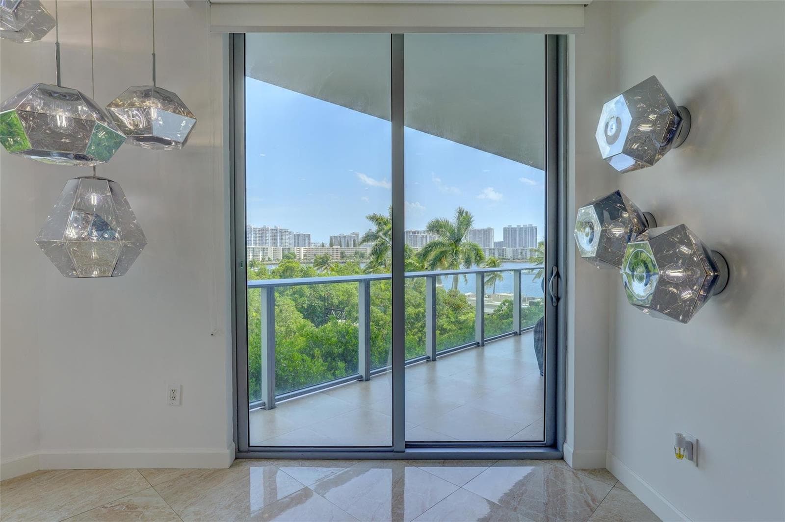 17301 Biscayne Boulevard # 406, North Miami Beach FL 33160 — 10