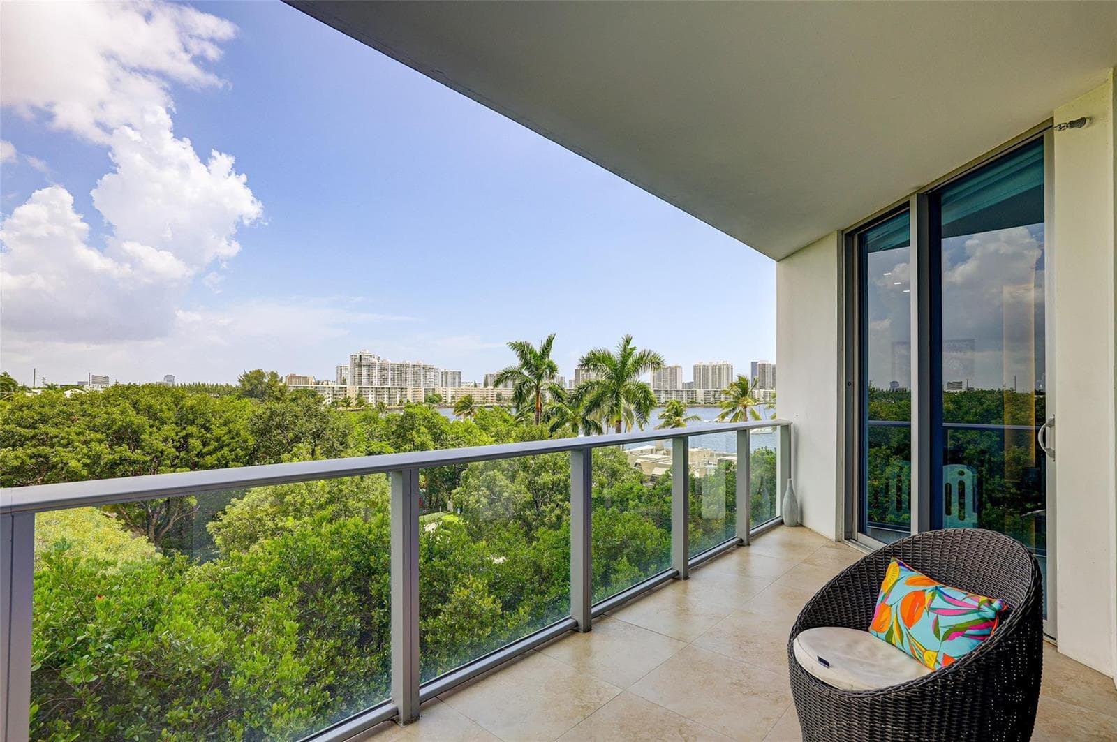 17301 Biscayne Boulevard # 406, North Miami Beach FL 33160 — 21