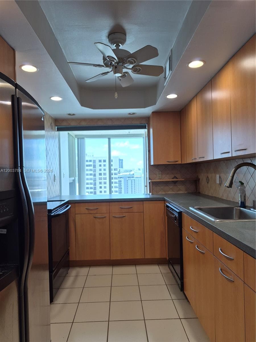 2655 Collins Ave # 2406, Miami Beach FL 33140 — 15
