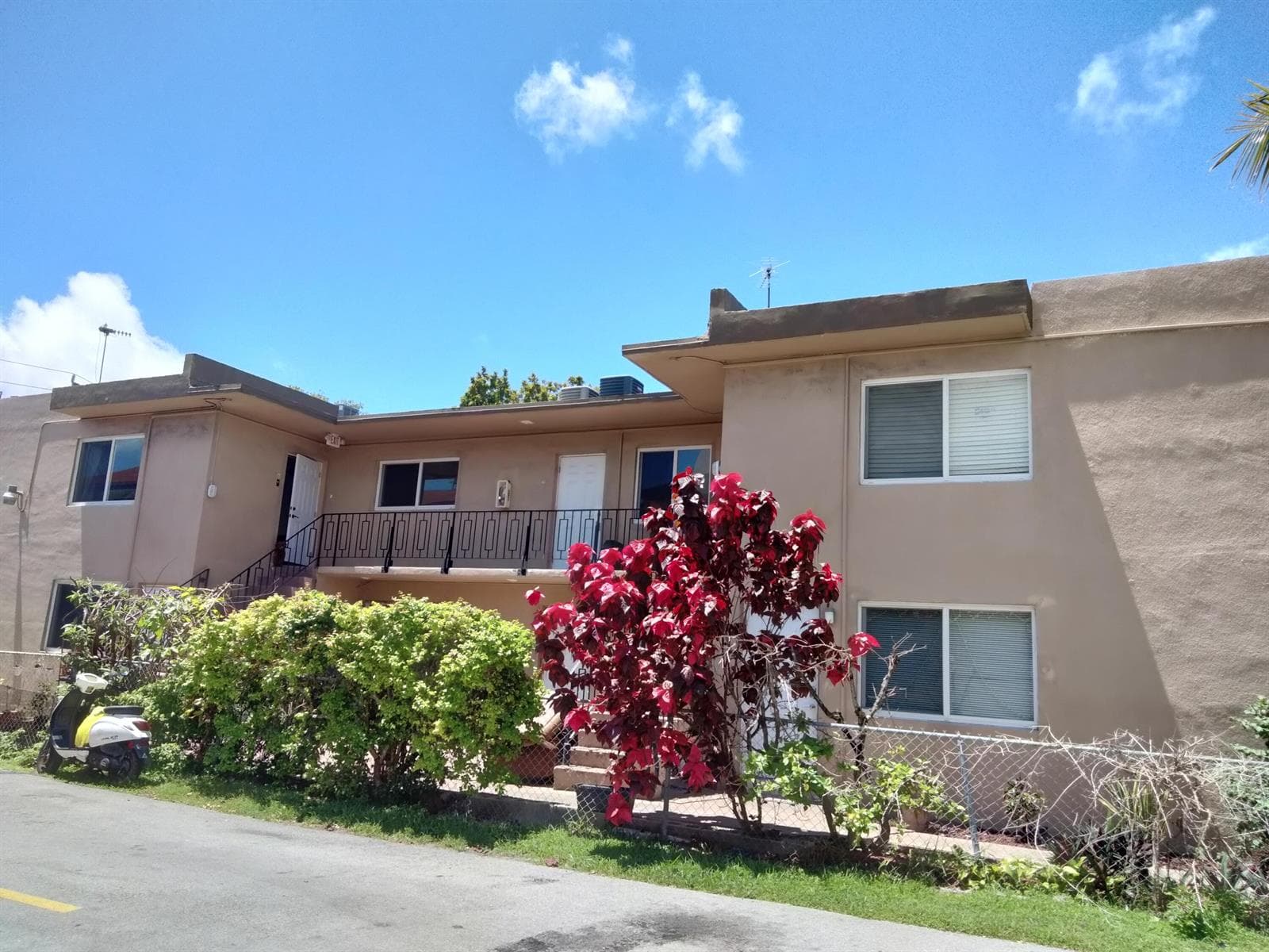 460 SW 7th Street, Miami FL 33130 — 1