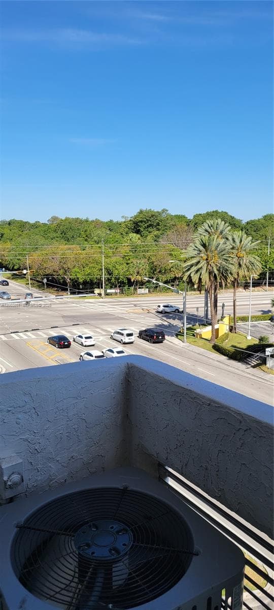13499 Biscayne Blvd # 511, North Miami FL 33181 — 4