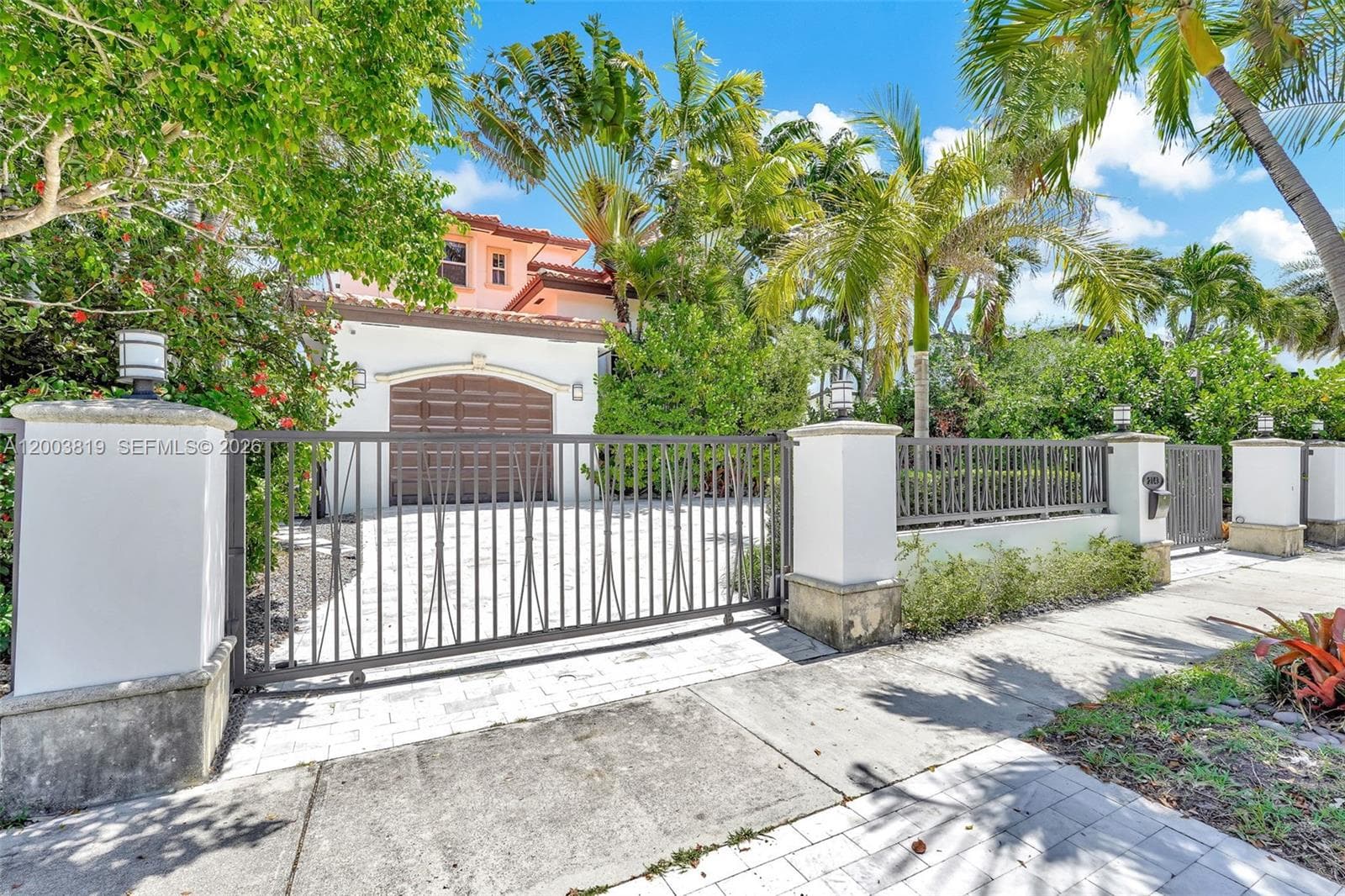 2143 N Bay Rd, Miami Beach FL 33140 — 76