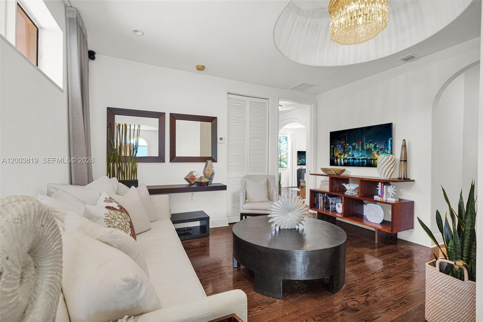 2143 N Bay Rd, Miami Beach FL 33140 — 47