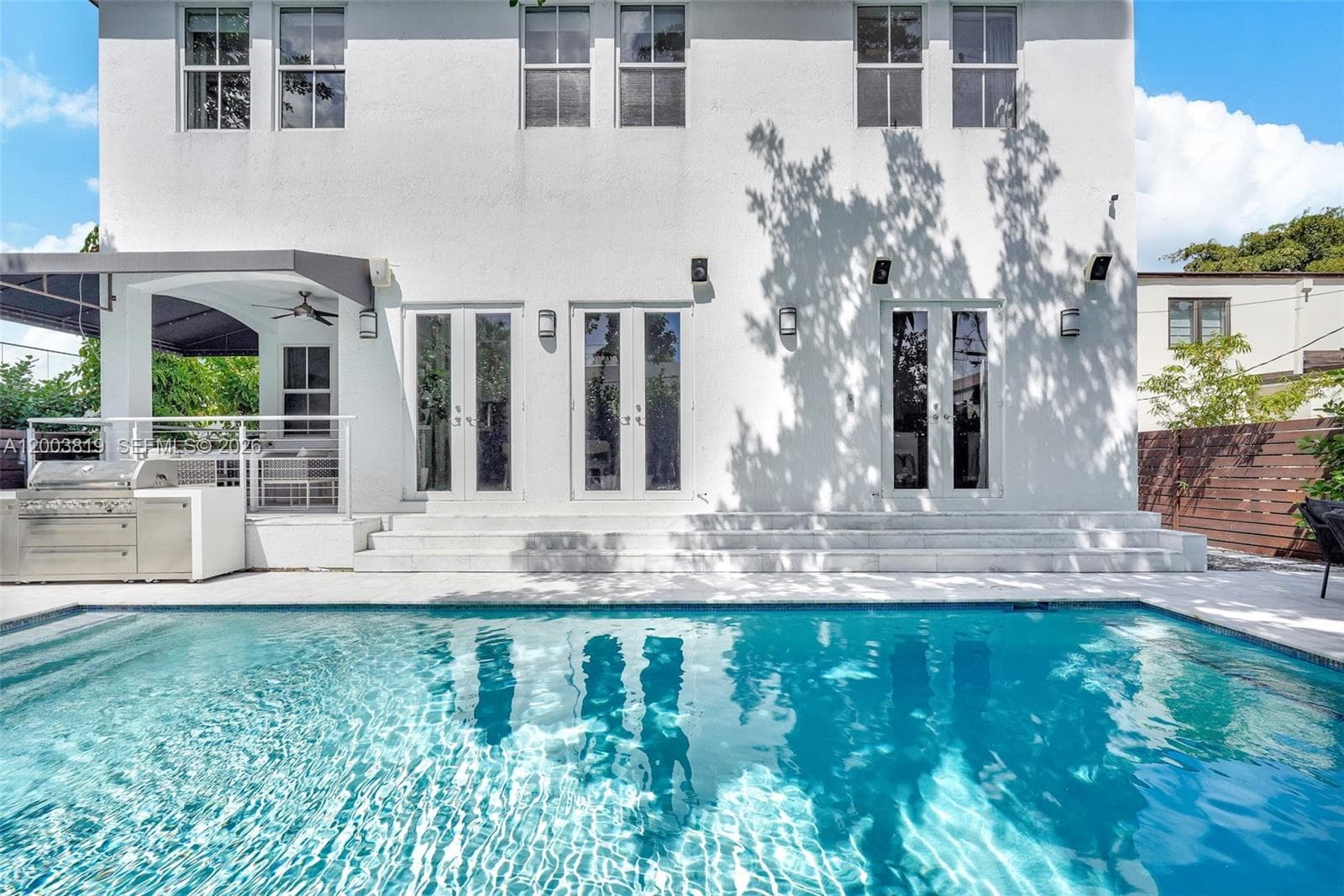2143 N Bay Rd, Miami Beach FL 33140 — 66