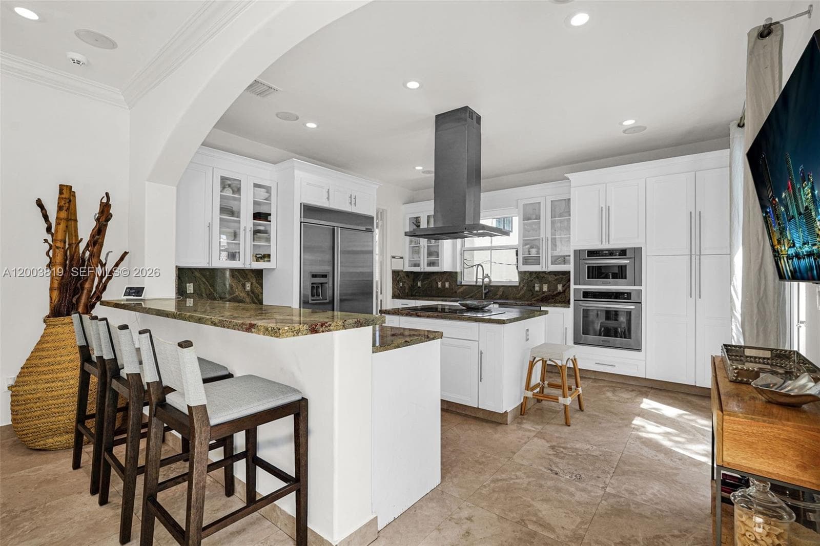 2143 N Bay Rd, Miami Beach FL 33140 — 30