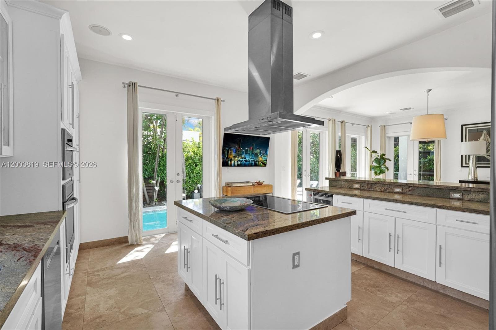 2143 N Bay Rd, Miami Beach FL 33140 — 38