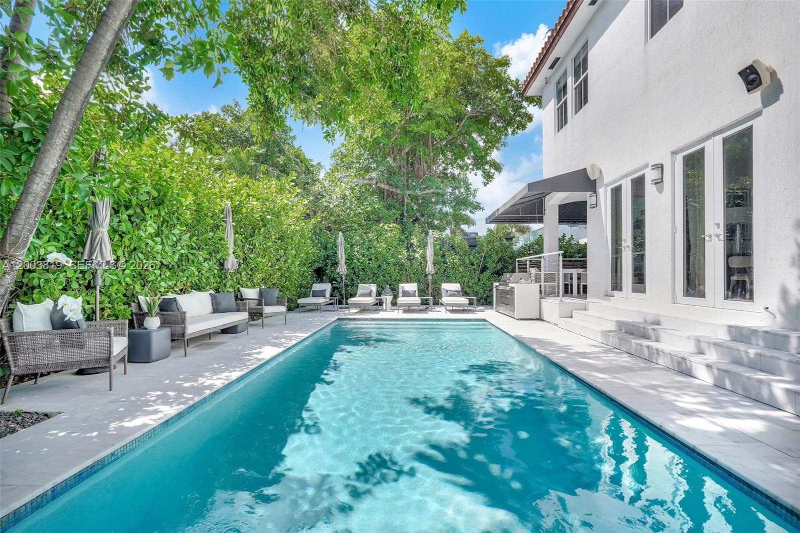 2143 N Bay Rd, Miami Beach FL 33140 — 65