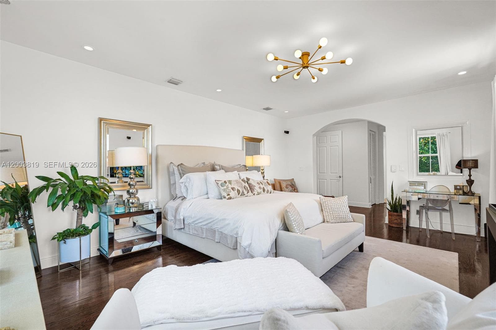2143 N Bay Rd, Miami Beach FL 33140 — 51