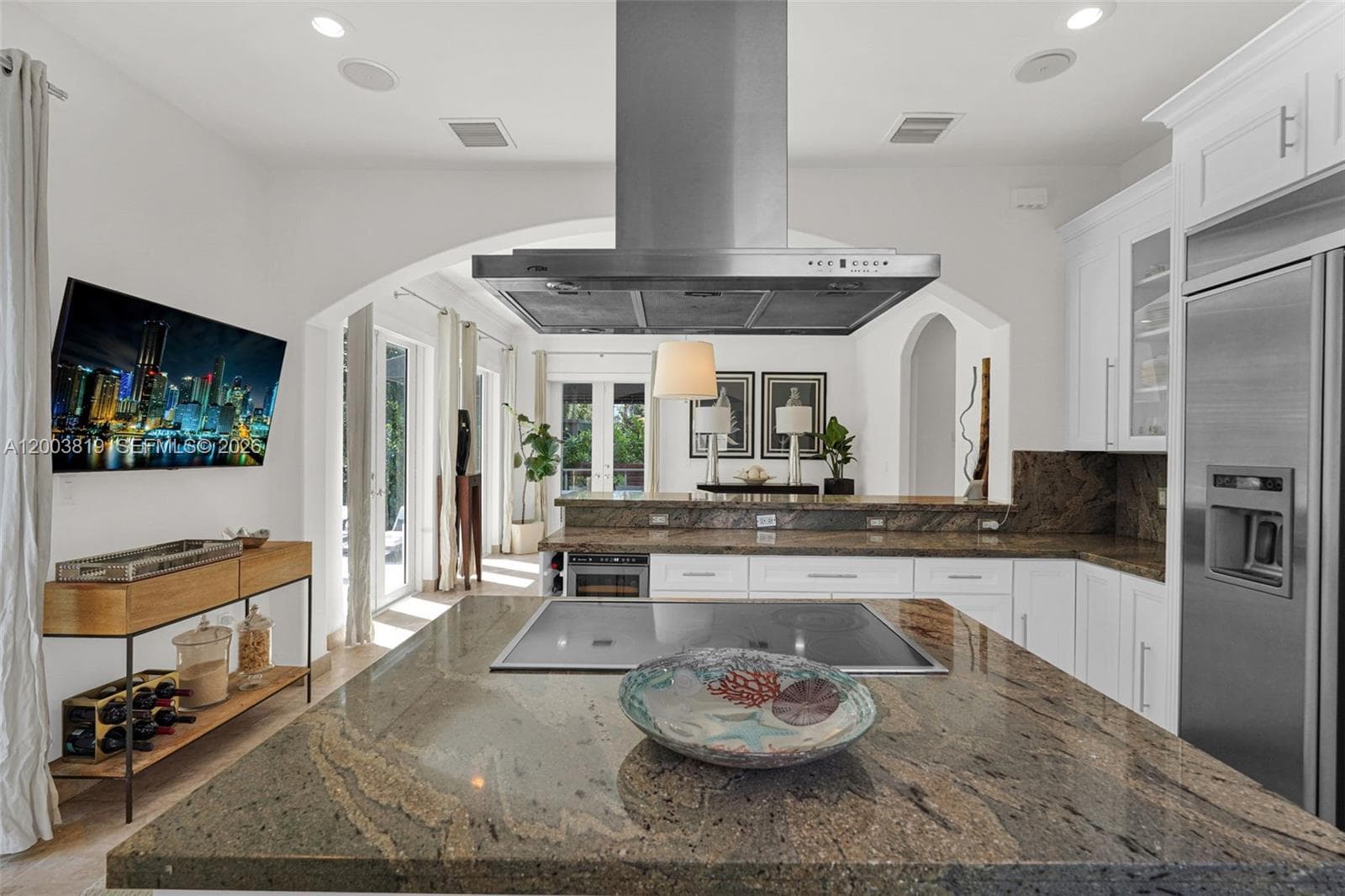 2143 N Bay Rd, Miami Beach FL 33140 — 37