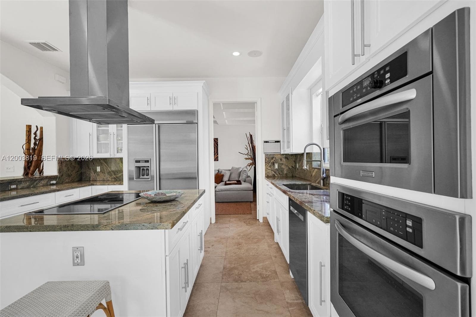 2143 N Bay Rd, Miami Beach FL 33140 — 35