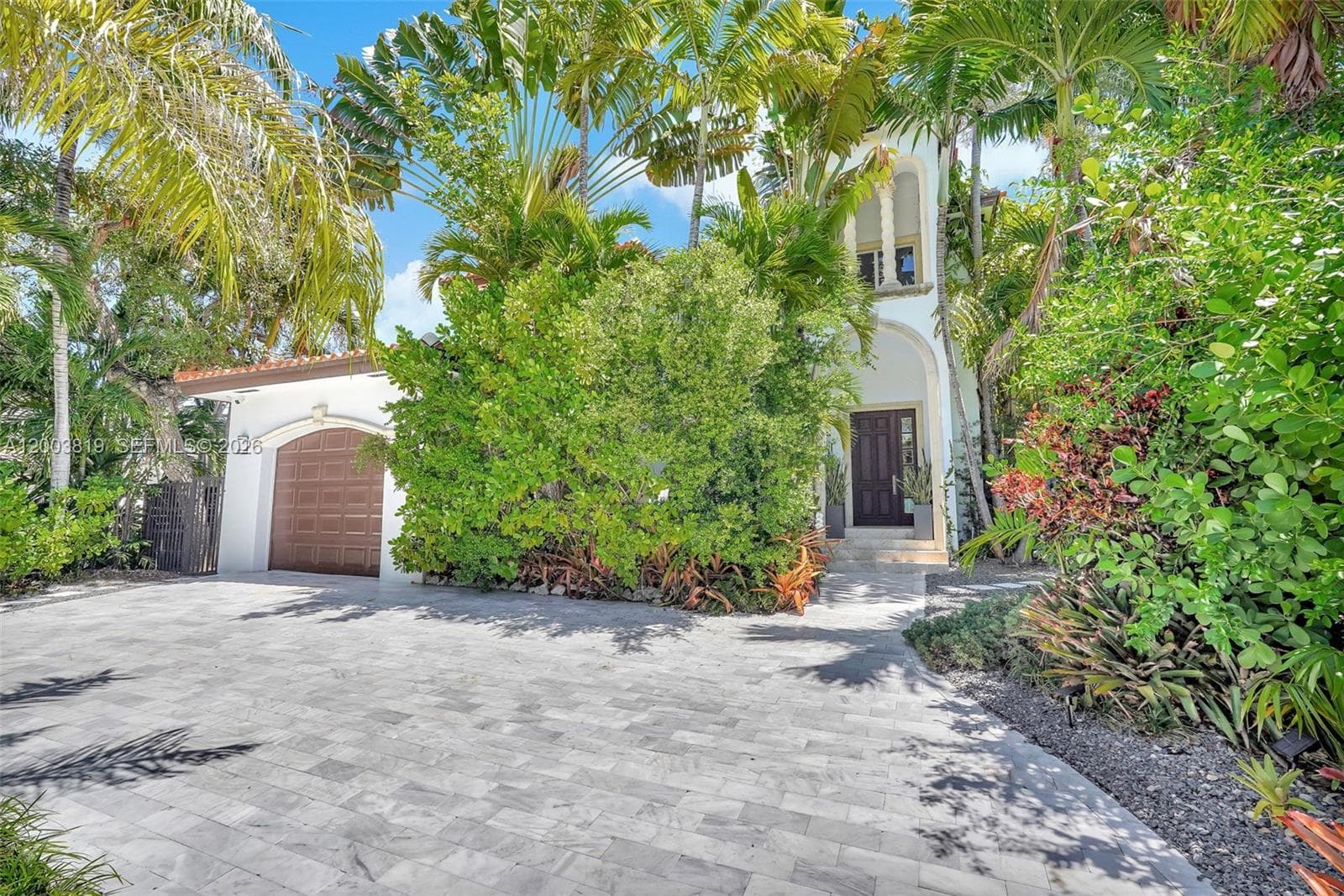 2143 N Bay Rd, Miami Beach FL 33140 — 8