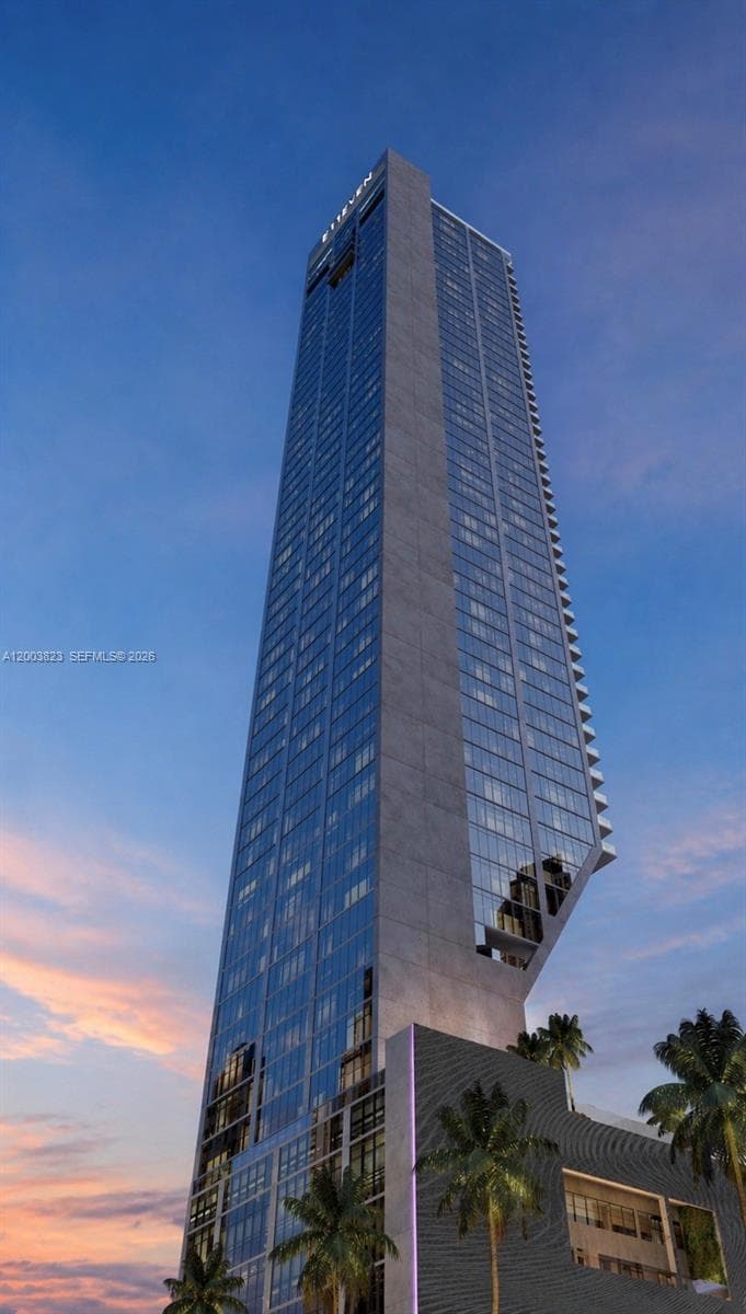 20 NE 11th St # 4602, Miami FL 33132 — 5