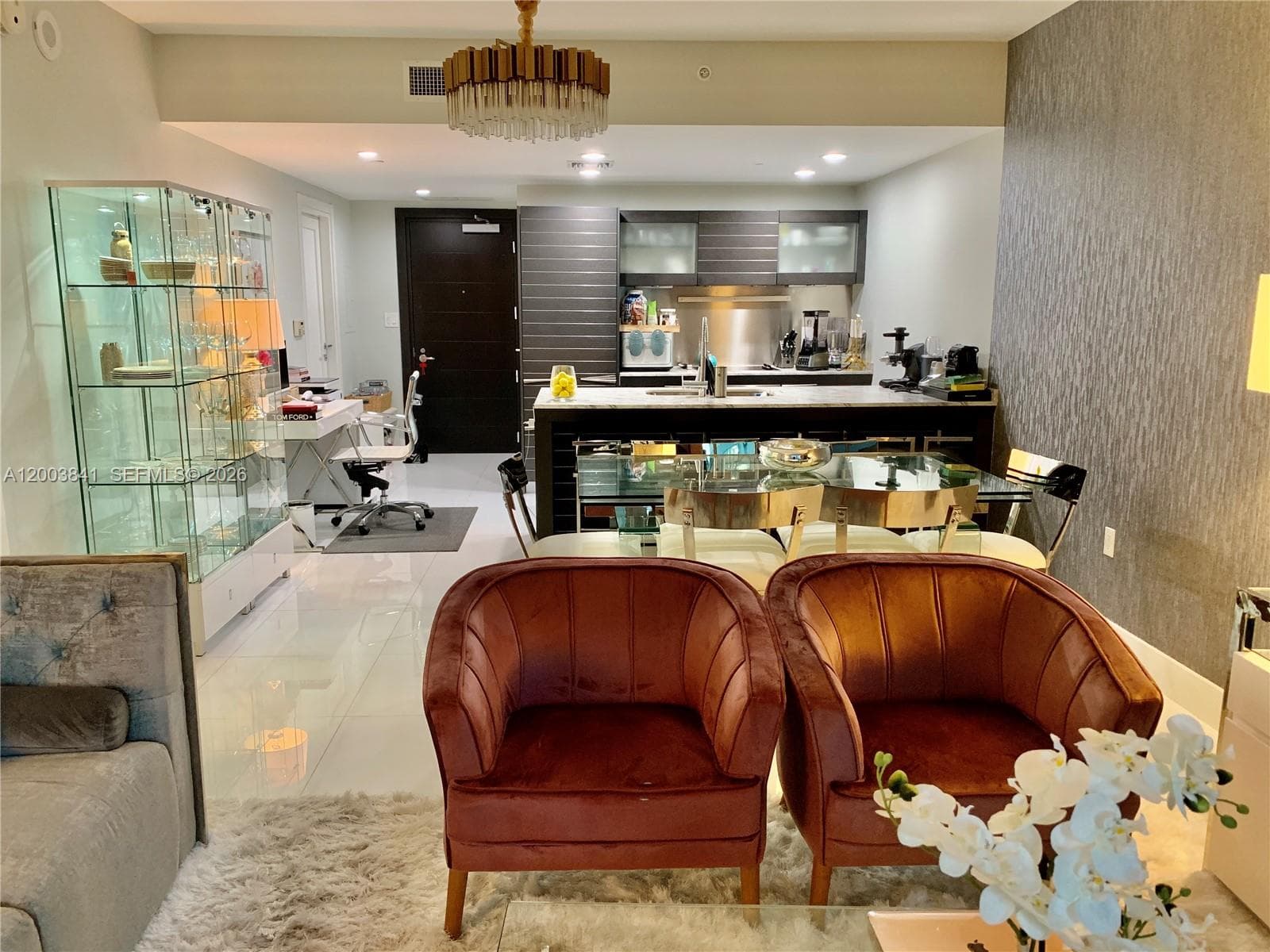 200 Biscayne Boulevard Way # 4011, Miami FL 33131 — 2