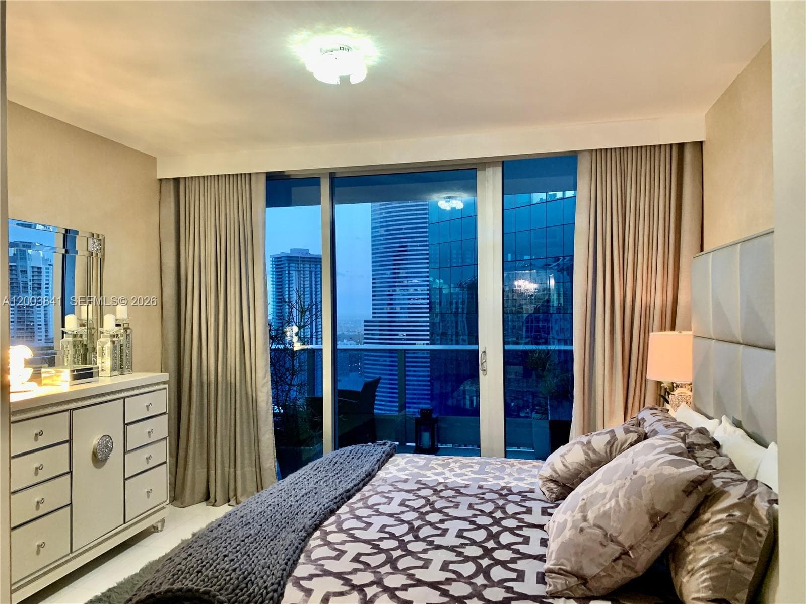 200 Biscayne Boulevard Way # 4011, Miami FL 33131 — 13