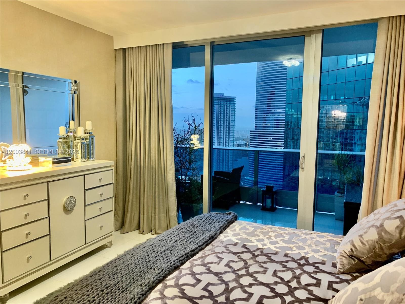 200 Biscayne Boulevard Way # 4011, Miami FL 33131 — 12