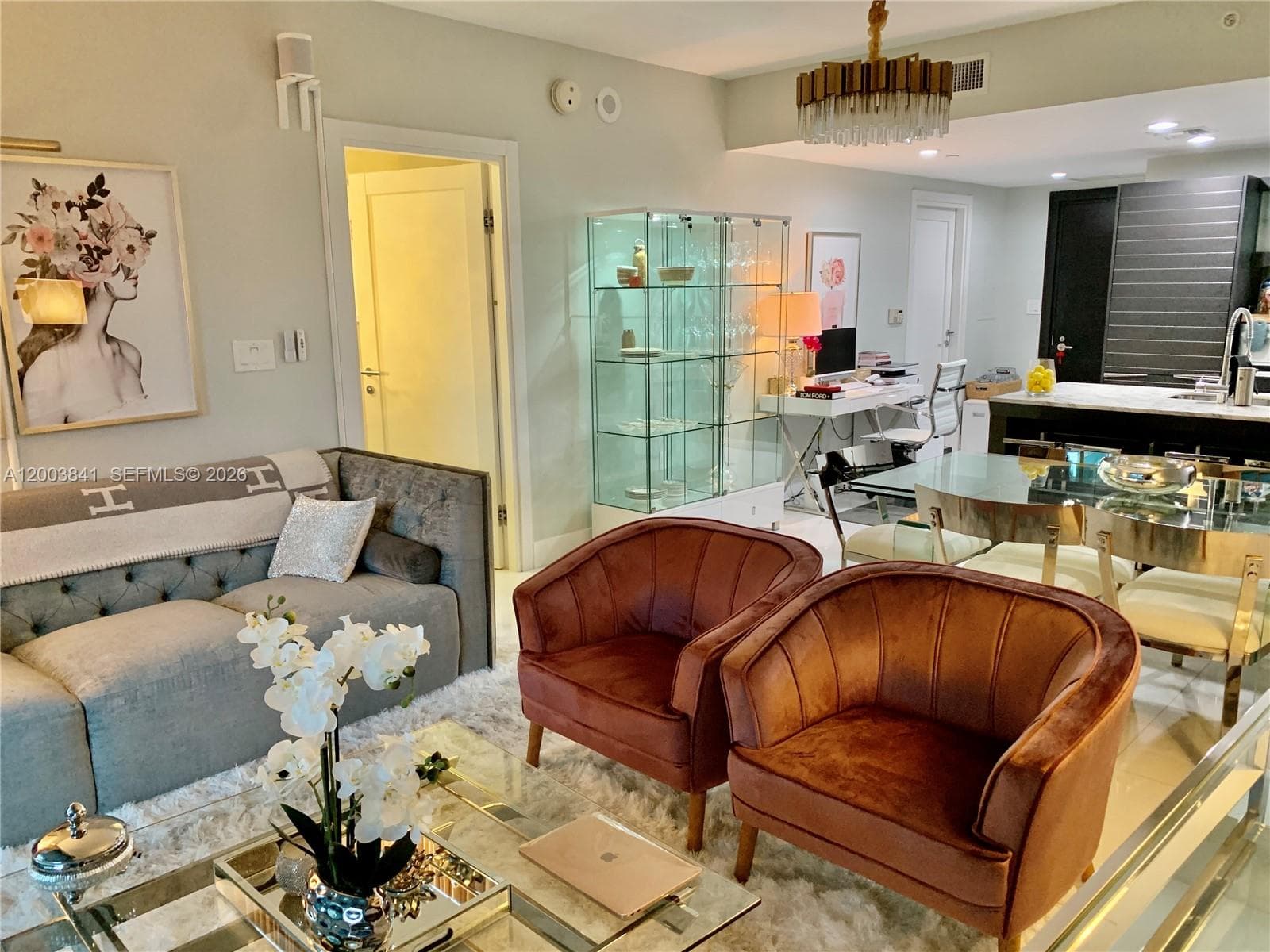 200 Biscayne Boulevard Way # 4011, Miami FL 33131 — 3