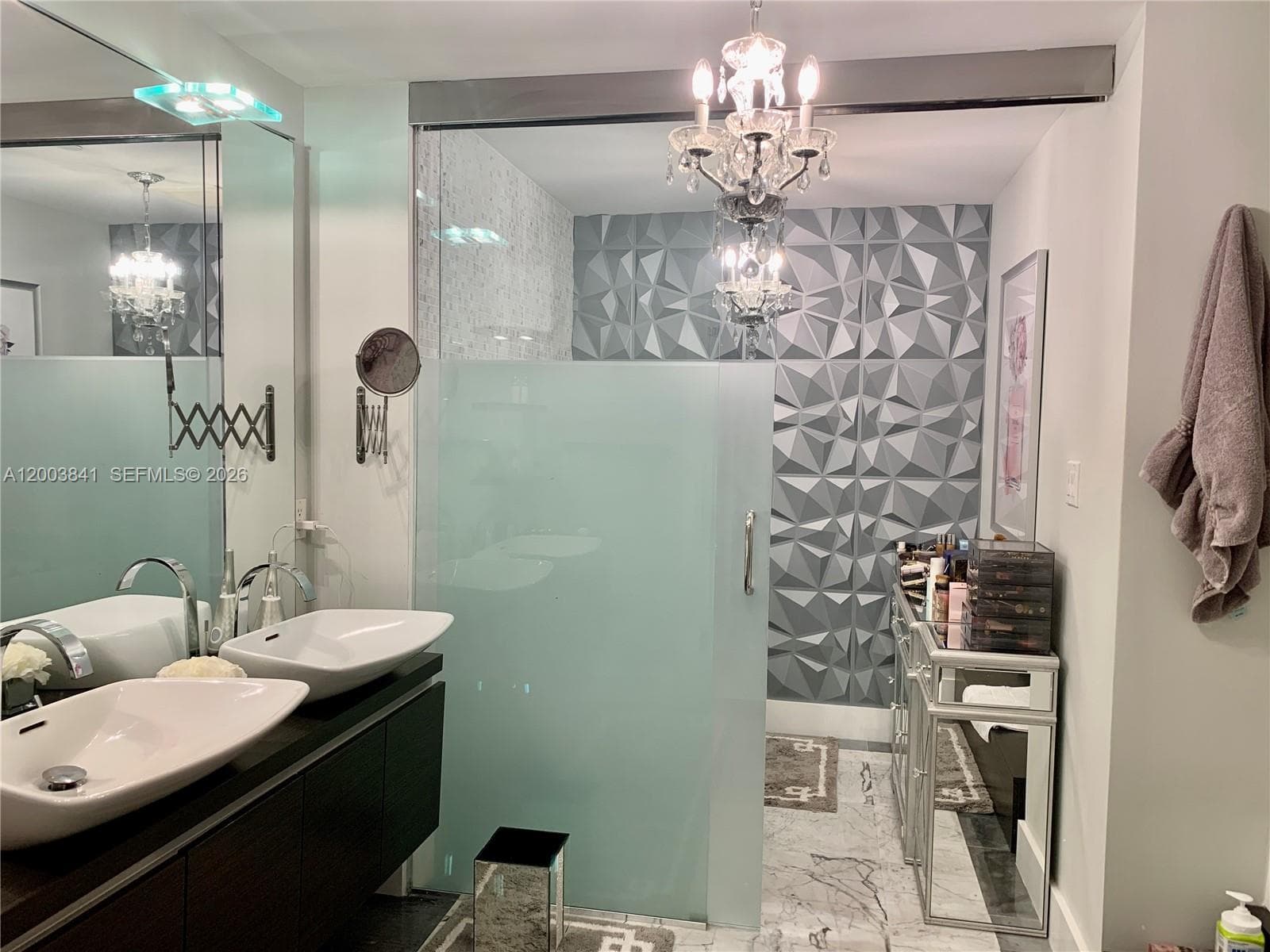 200 Biscayne Boulevard Way # 4011, Miami FL 33131 — 28