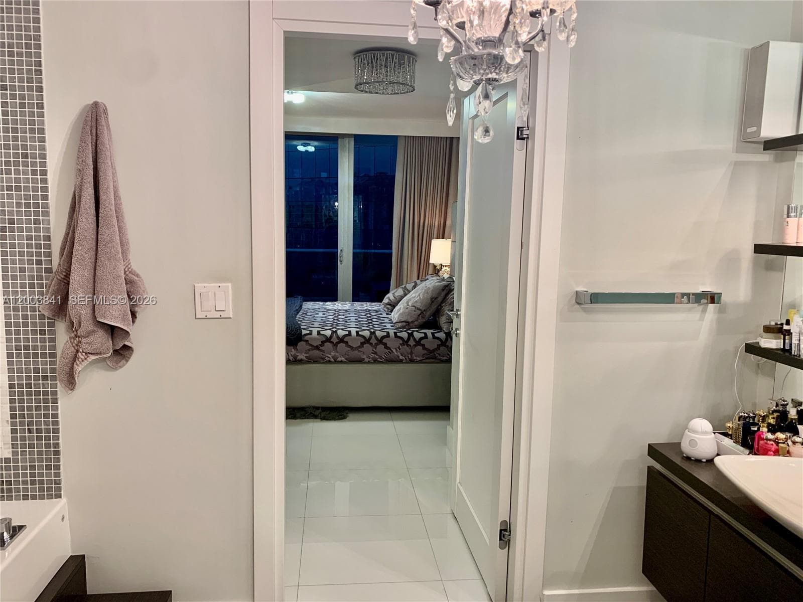 200 Biscayne Boulevard Way # 4011, Miami FL 33131 — 18