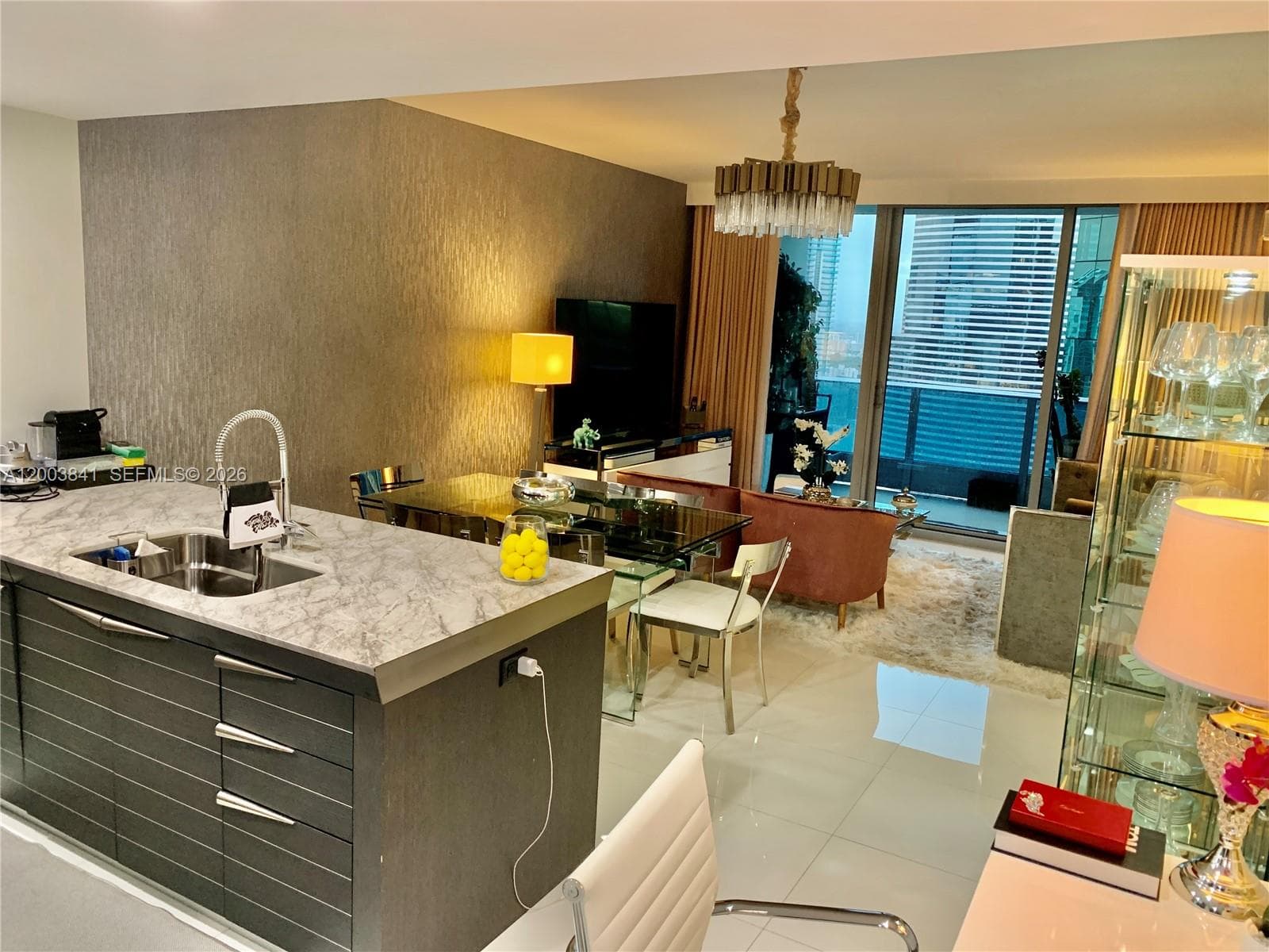 200 Biscayne Boulevard Way # 4011, Miami FL 33131 — 31