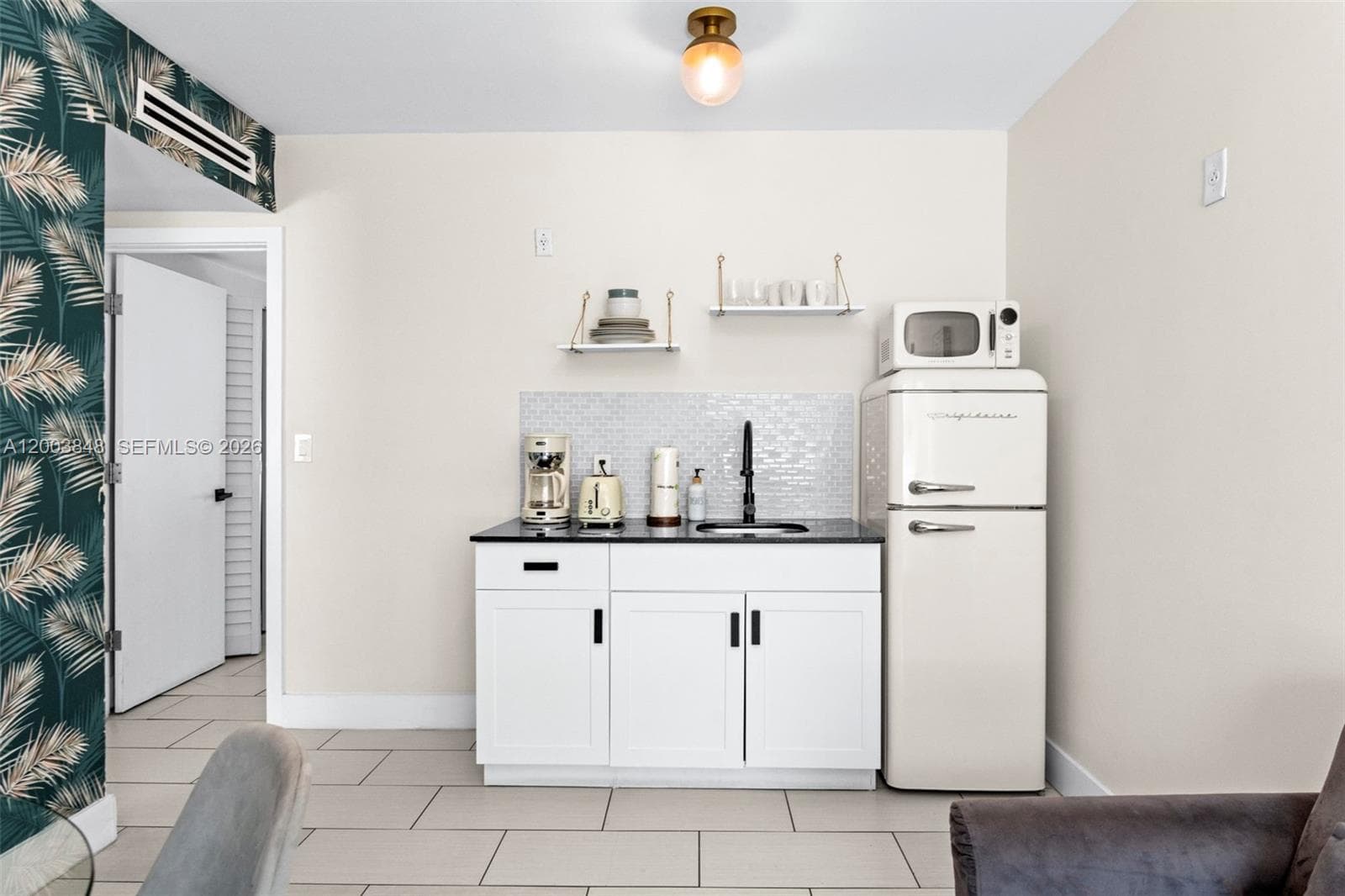 7320 Byron Ave, Miami Beach FL 33141 — 8