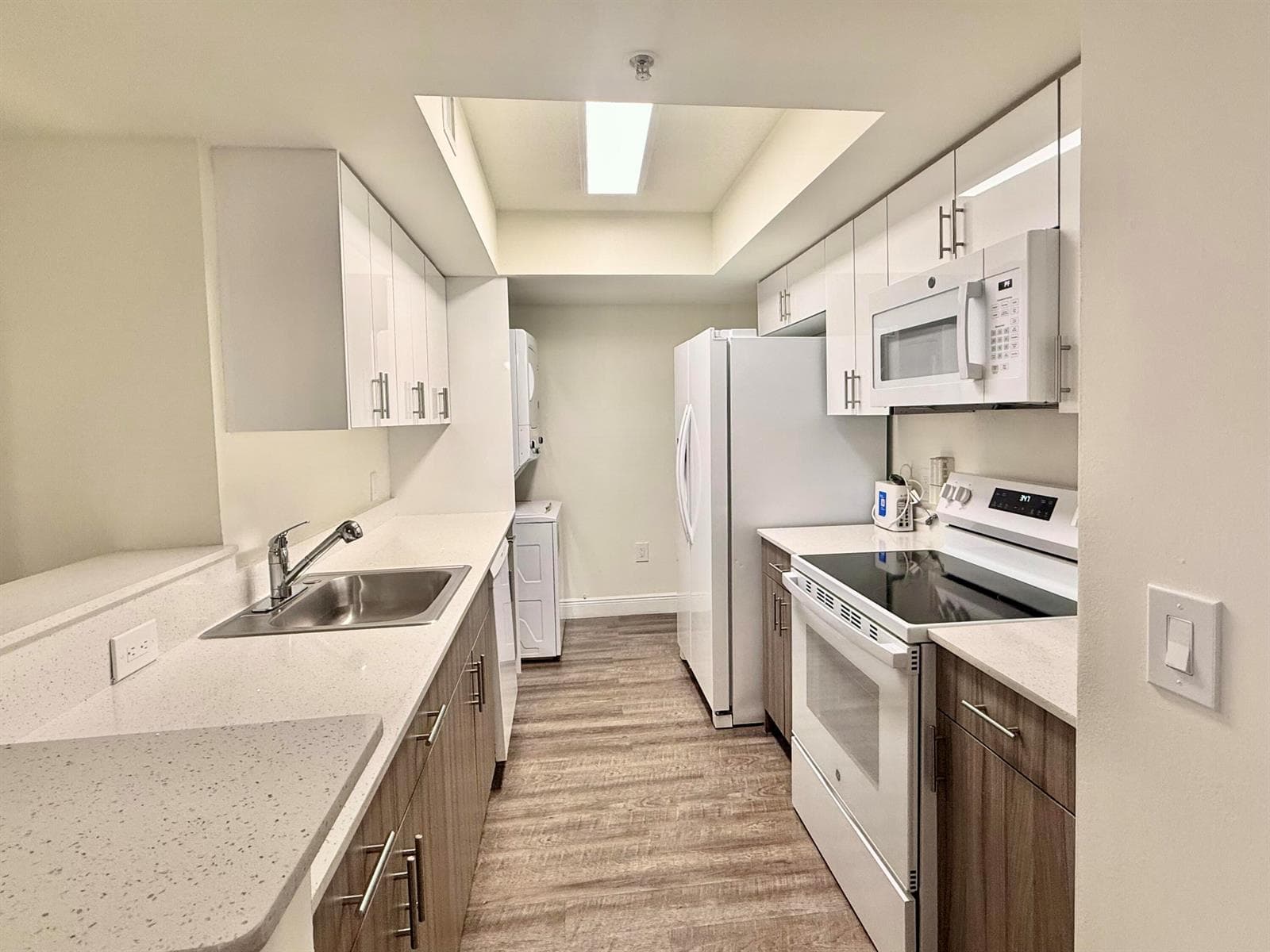 18335 NW 68 Avenue # 406, Hialeah FL 33015 — 2
