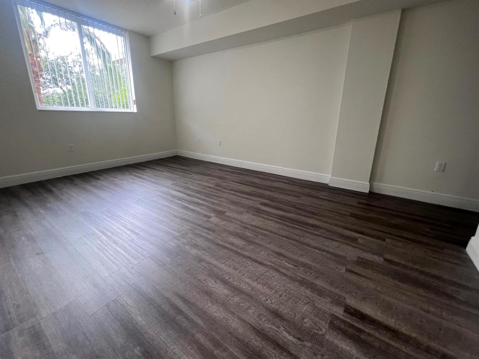18335 NW 68 Avenue # 406, Hialeah FL 33015 — 7