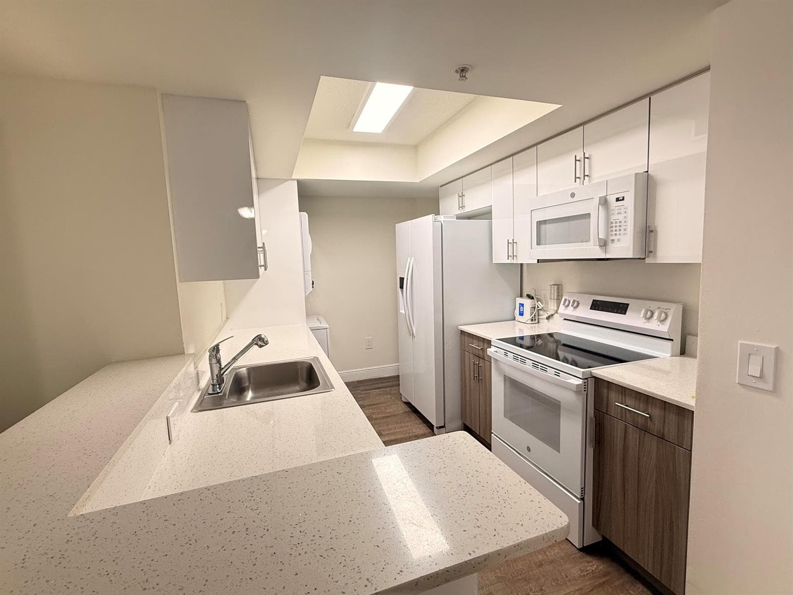 18335 NW 68 Avenue # 406, Hialeah FL 33015 — 1