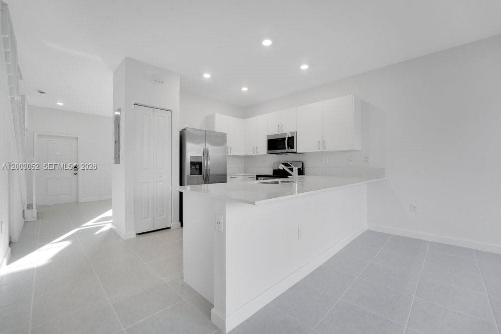 2619 SE 28th Dr, Homestead FL 33035 — 8
