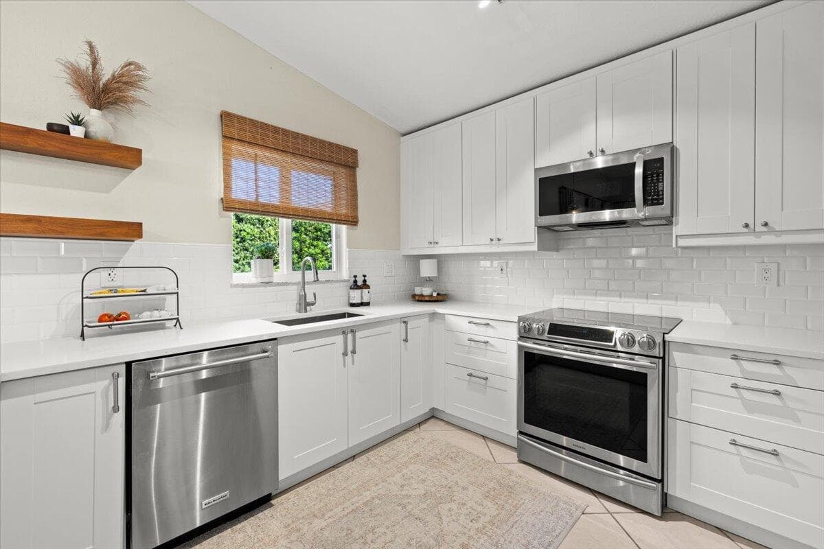 14525 NW 88th Avenue, Miami Lakes FL 33018 — 10