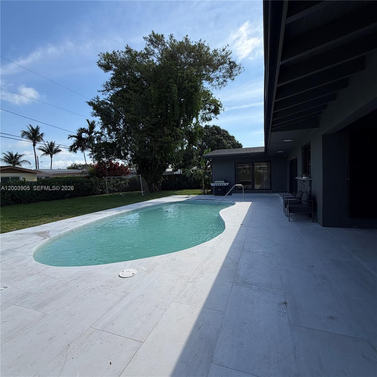 1951 NE 187th Dr, North Miami Beach FL 33179 — 21