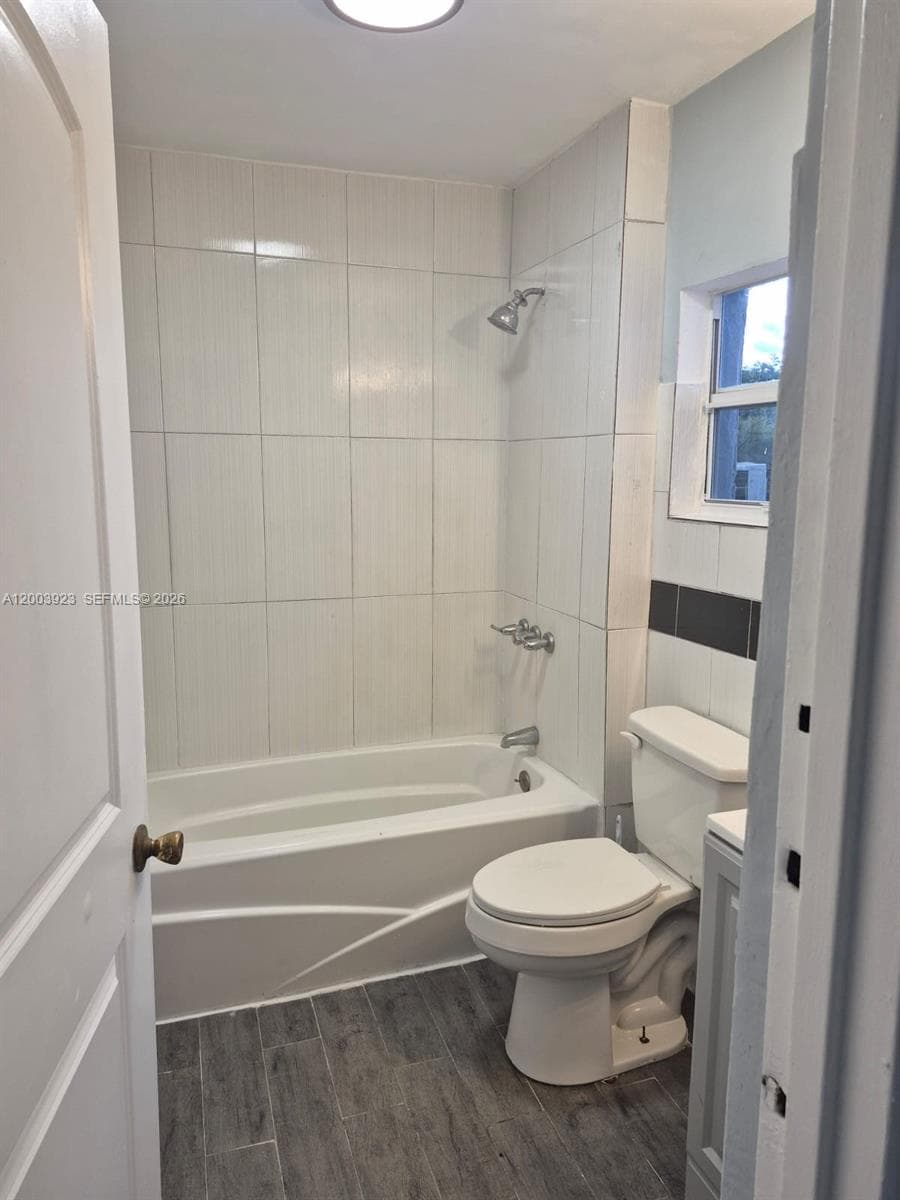 1231 NW 101st St # 2, Miami FL 33147 — 1