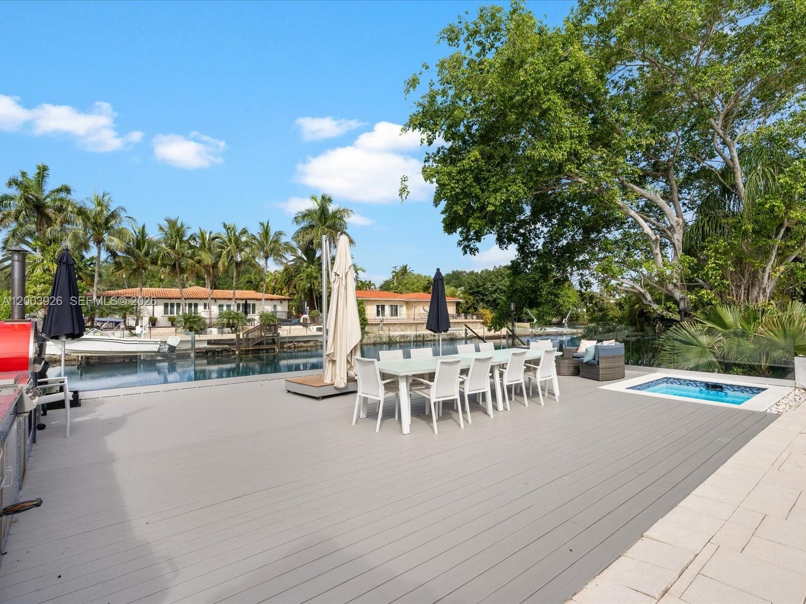 5000 Riviera Dr, Coral Gables FL 33146 — 76