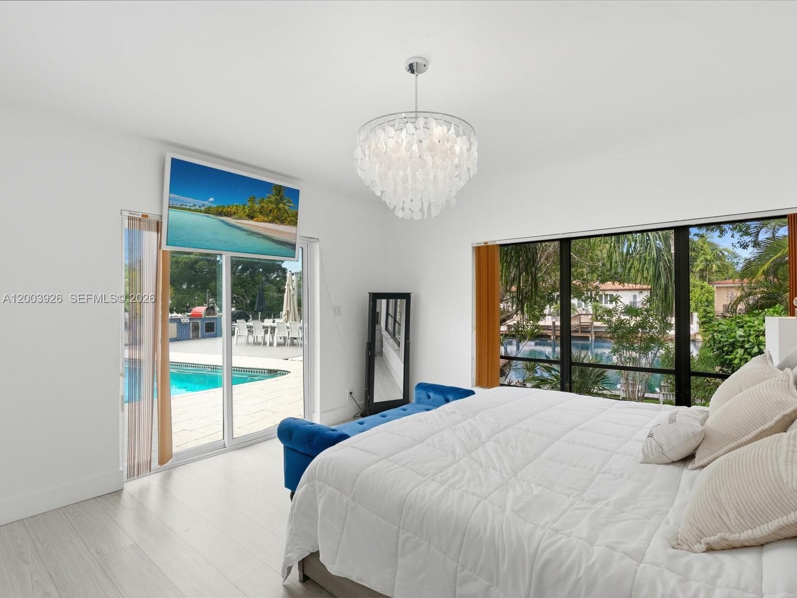 5000 Riviera Dr, Coral Gables FL 33146 — 32
