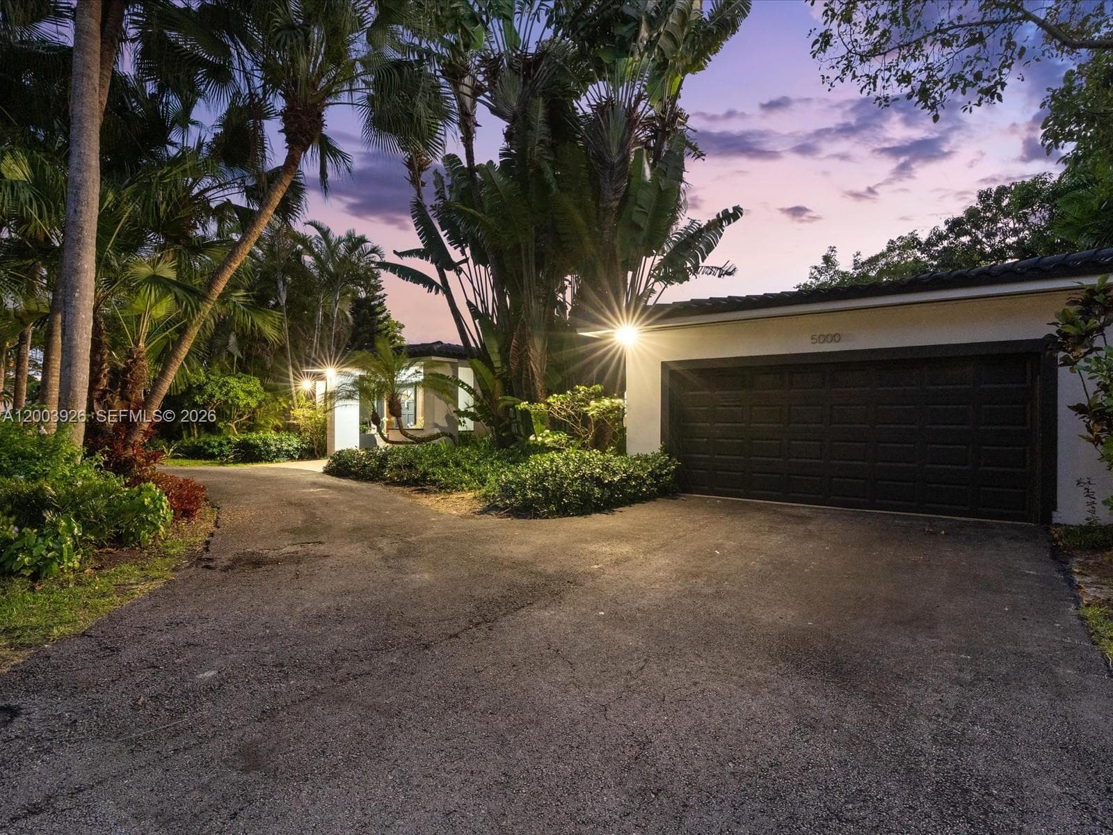 5000 Riviera Dr, Coral Gables FL 33146 — 71
