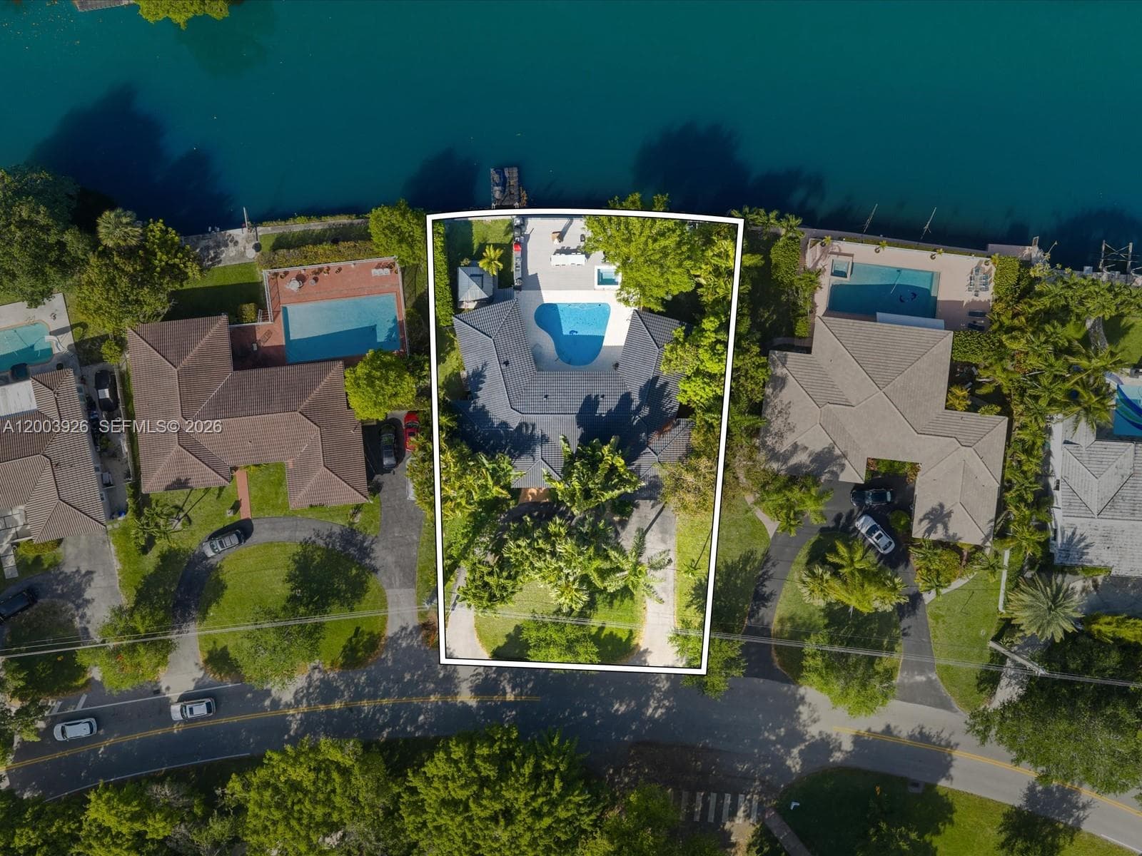 5000 Riviera Dr, Coral Gables FL 33146 — 65