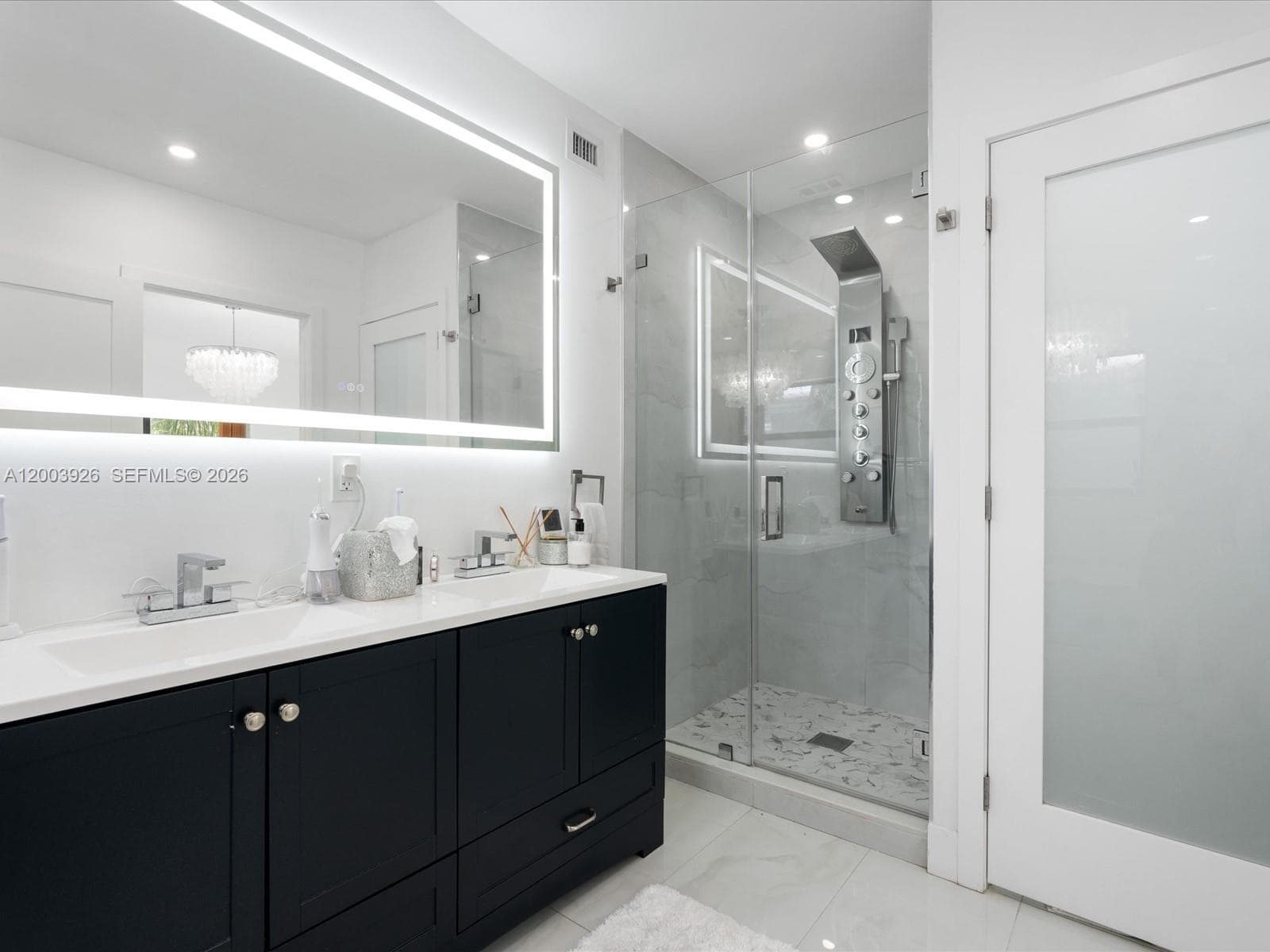 5000 Riviera Dr, Coral Gables FL 33146 — 37