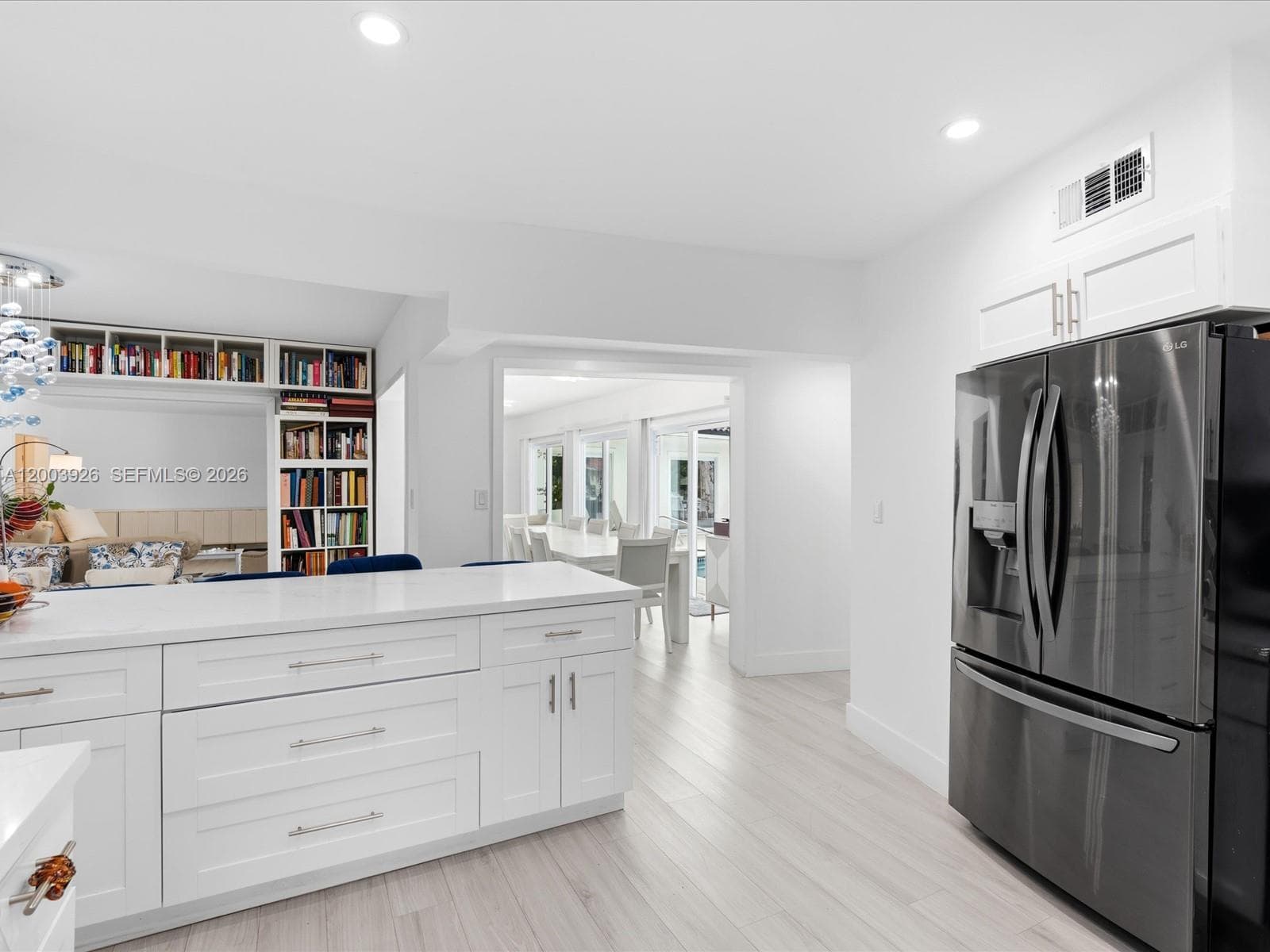 5000 Riviera Dr, Coral Gables FL 33146 — 19