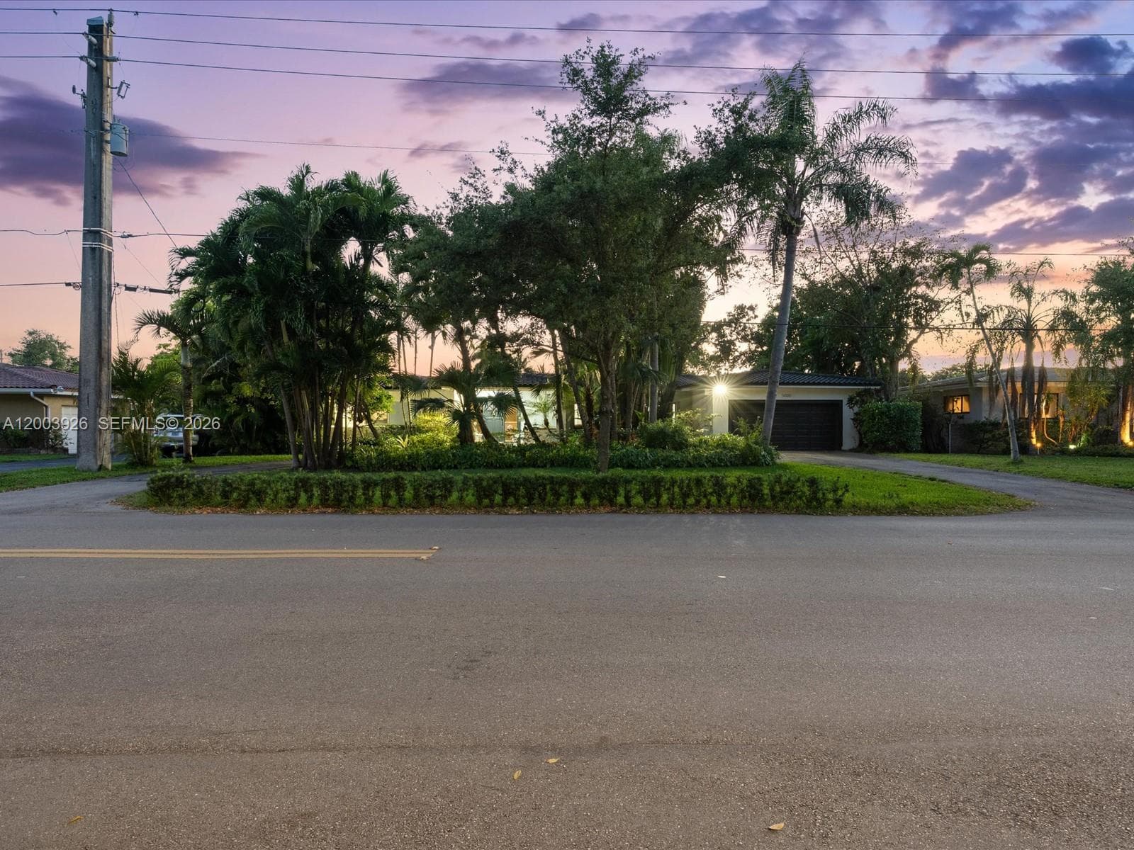 5000 Riviera Dr, Coral Gables FL 33146 — 8