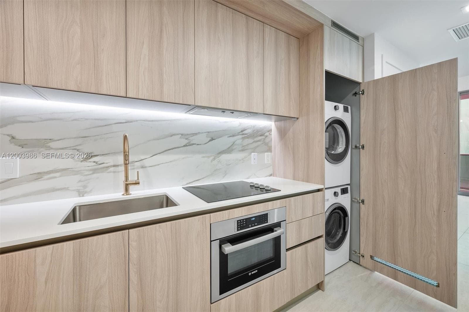 77 SE 5th Street # 3005, Miami FL 33131 — 5