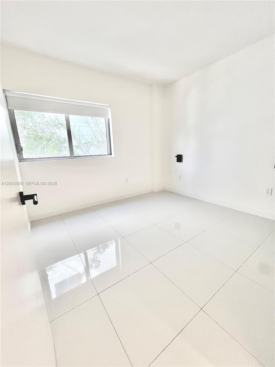 9940 W Bay Harbor Dr, Bay Harbor Islands FL 33154 — 17