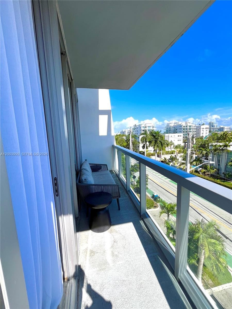 9940 W Bay Harbor Dr, Bay Harbor Islands FL 33154 — 16