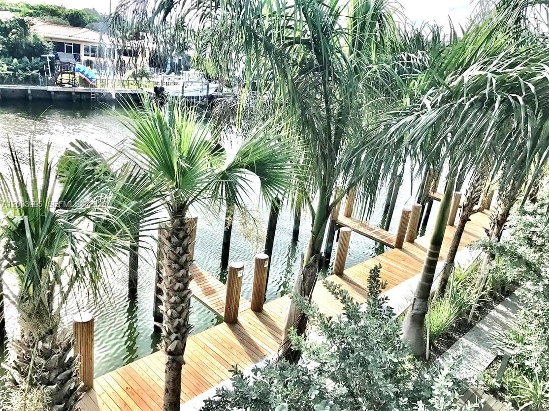 9940 W Bay Harbor Dr, Bay Harbor Islands FL 33154 — 36