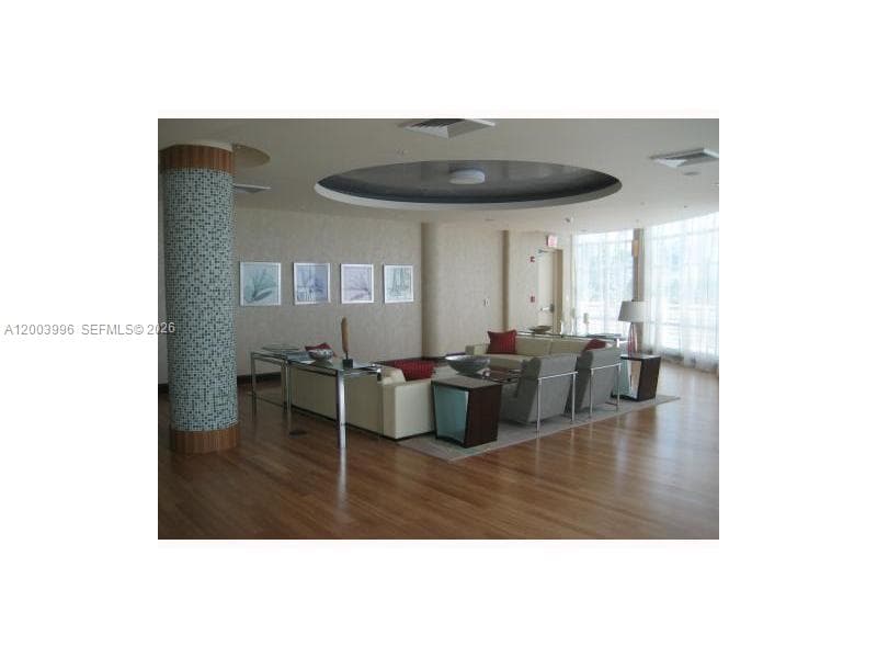 253 2nd St # 3807, Miami FL 33132 — 22