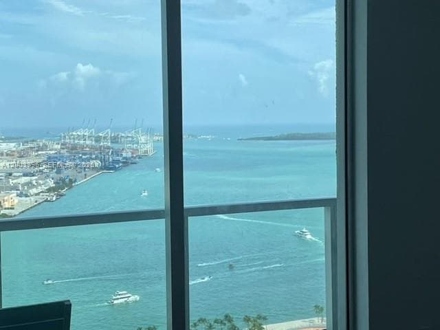 253 2nd St # 3807, Miami FL 33132 — 15