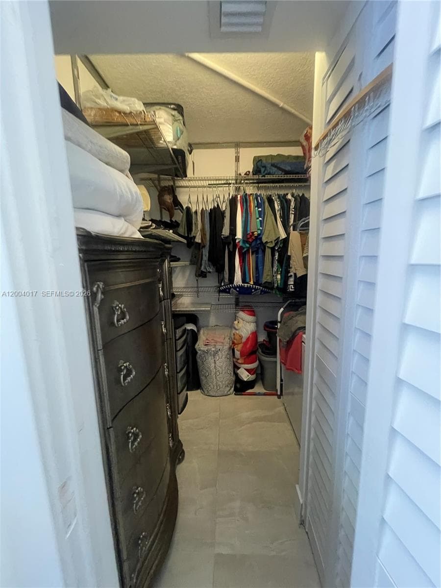 1255 W 49th Pl # E102, Hialeah FL 33012 — 12
