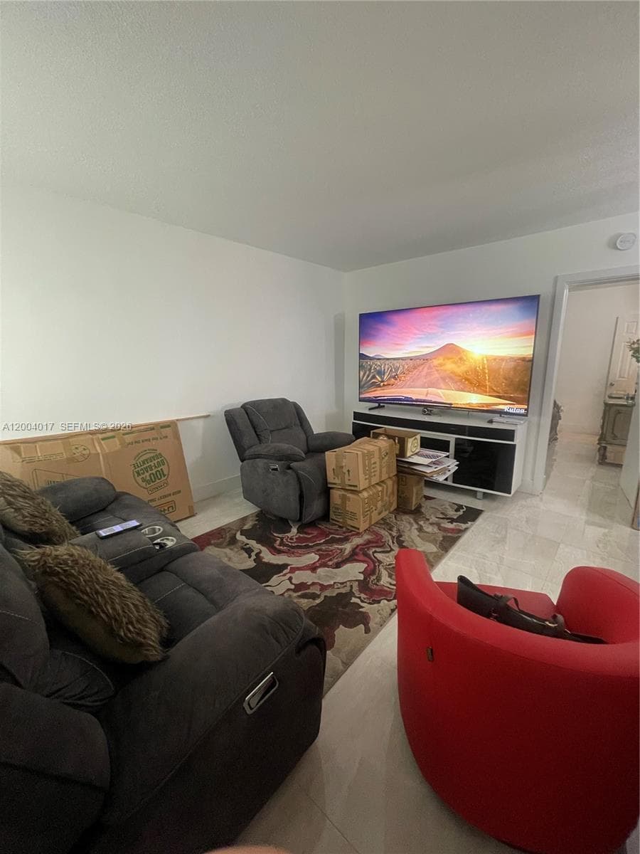 1255 W 49th Pl # E102, Hialeah FL 33012 — 3