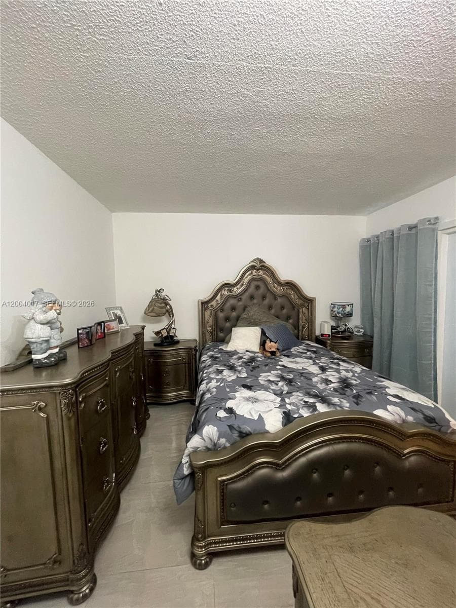 1255 W 49th Pl # E102, Hialeah FL 33012 — 9