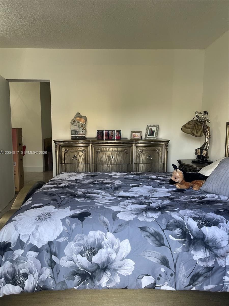 1255 W 49th Pl # E102, Hialeah FL 33012 — 11